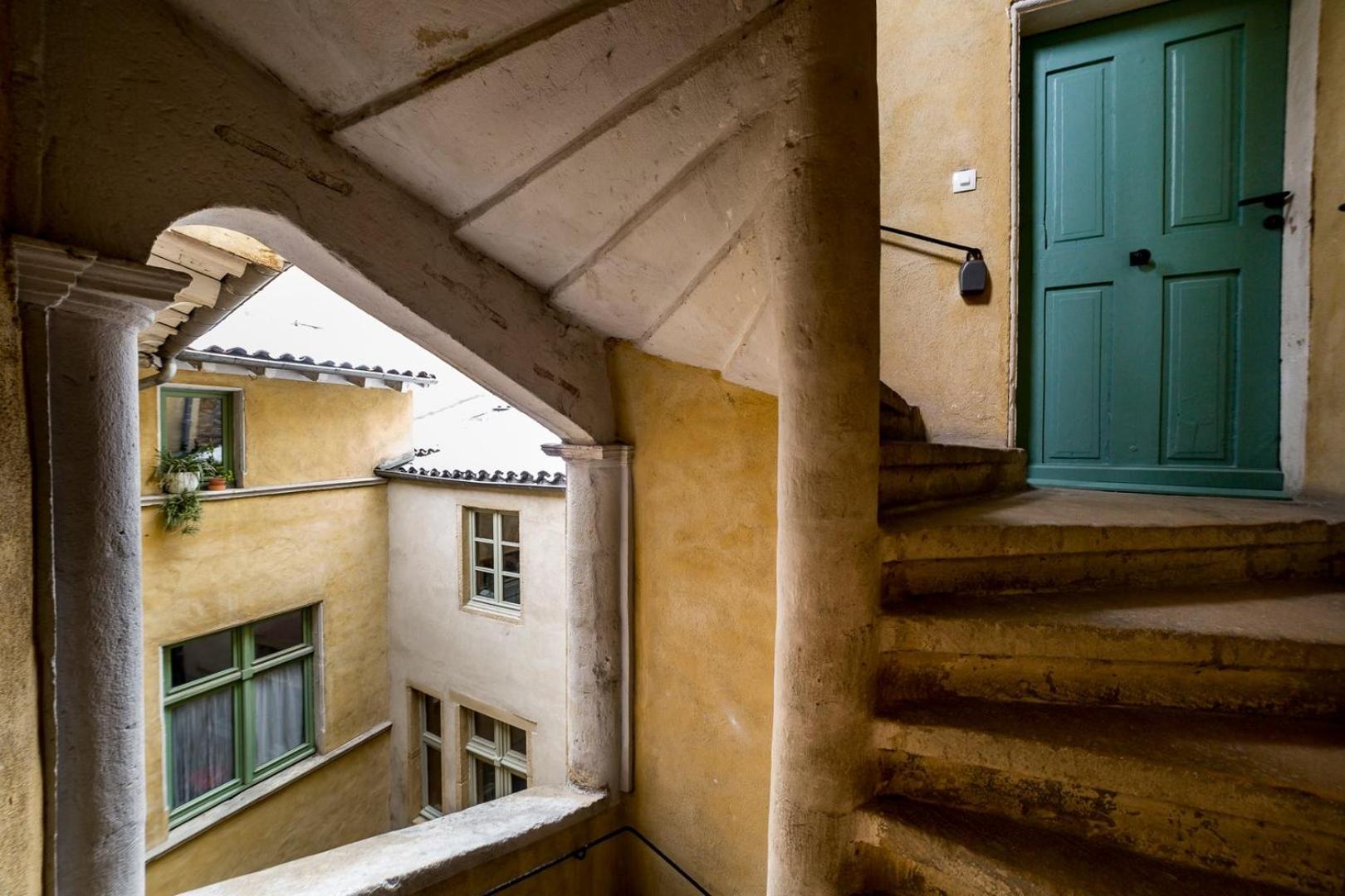 Sky'Room - Jacuzzi & Vue - Vieux Lyon Exterior photo