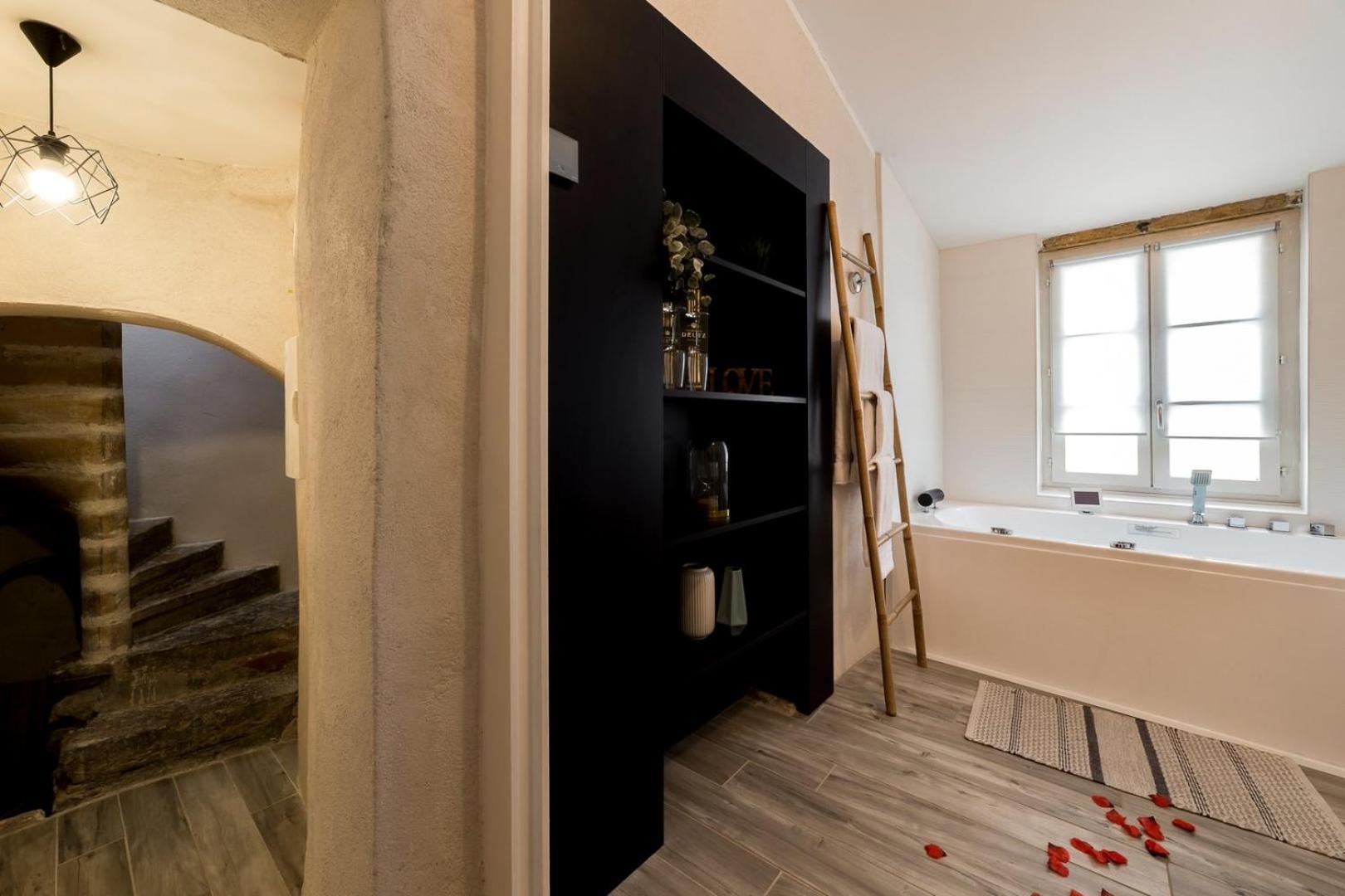 Sky'Room - Jacuzzi & Vue - Vieux Lyon Exterior photo